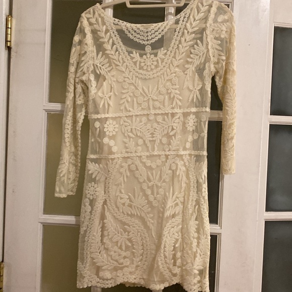 Express Boho Overlay dress - Picture 4 of 4